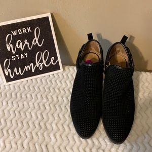 Franco Sarto size 8.5 black bootie heel shoes leather upper